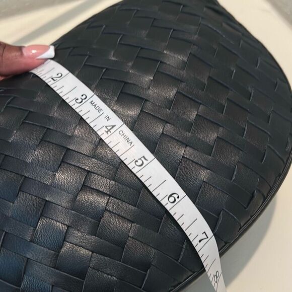 Walter Baker Blake Woven Leather Crescent Shoulder Bag Contemporary Trendy Chic - Picture 12 of 15